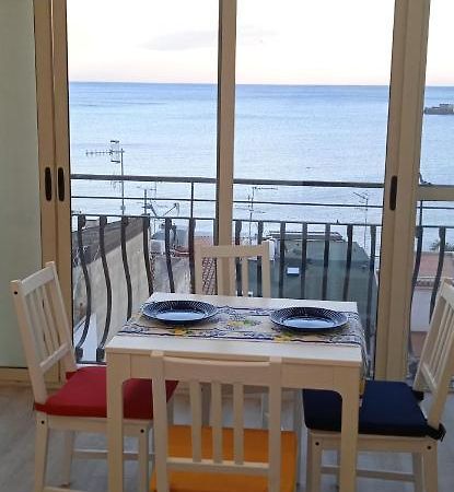Donna Sicilia Hotel Giardini Naxos Bagian luar foto