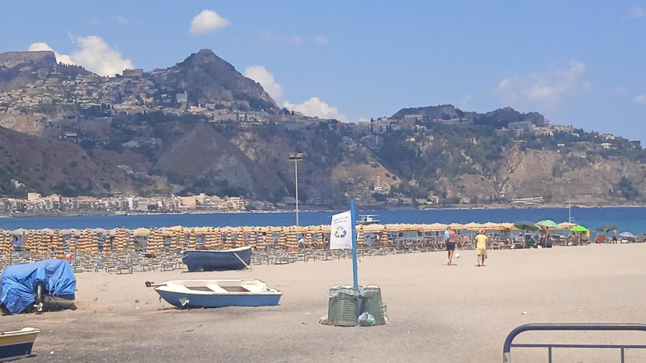 Donna Sicilia Hotel Giardini Naxos Bagian luar foto