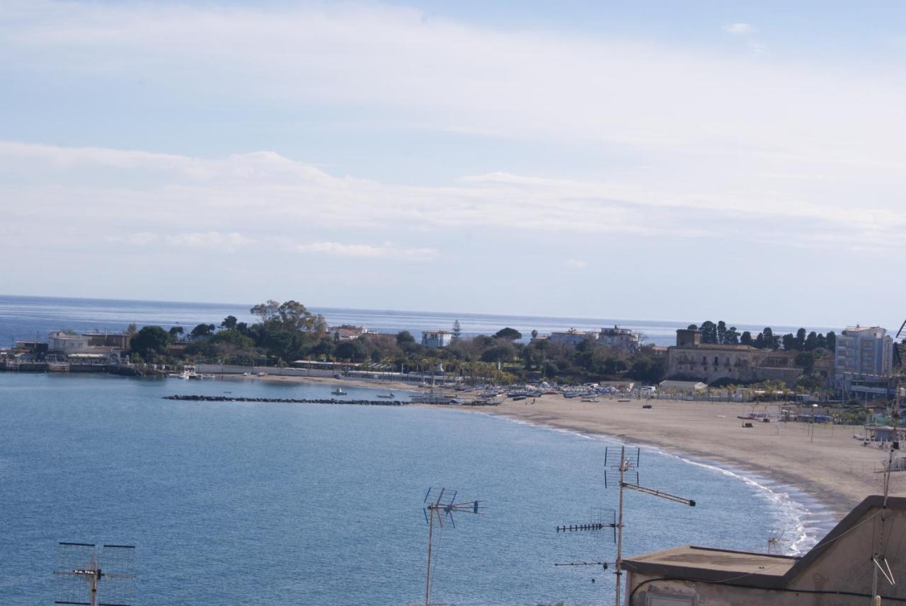 Donna Sicilia Hotel Giardini Naxos Bagian luar foto