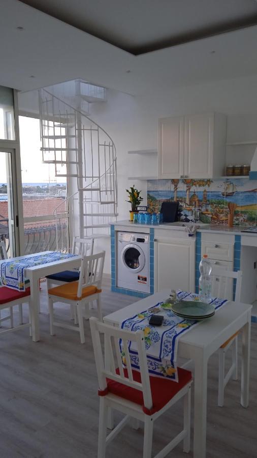 Donna Sicilia Hotel Giardini Naxos Bagian luar foto